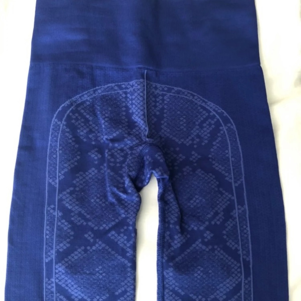 Lululemon Ebb To Street Blue Snake 2